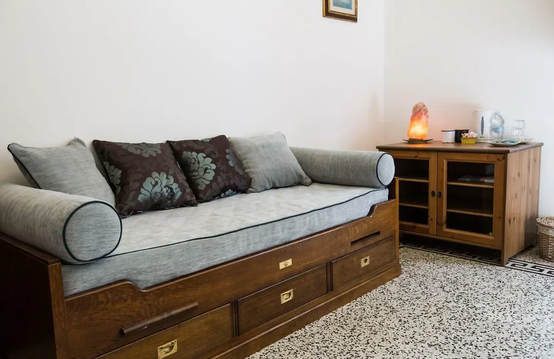 Baldovini Home Stay, Close To The City Center-1